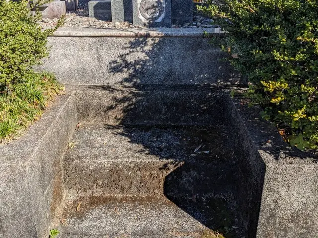 創業13年・ペイペイ支払いOK！お墓のお掃除とお参りの代行サービスの画像