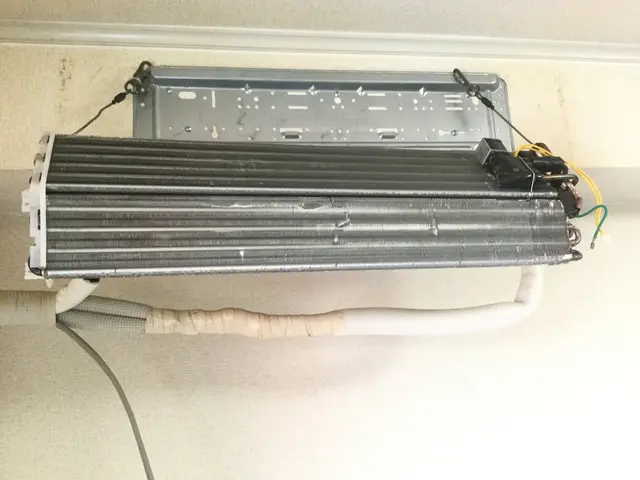 コロナ対策国家技能士店。エアコンは『ちゃんと洗い』の完全分解洗浄(別料金)でサービスの画像