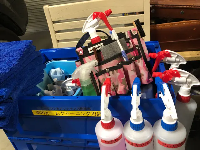 レザーの汚れ・くすみ・部分的クリーニング可能　(当日予約・作業可能)サービスの画像