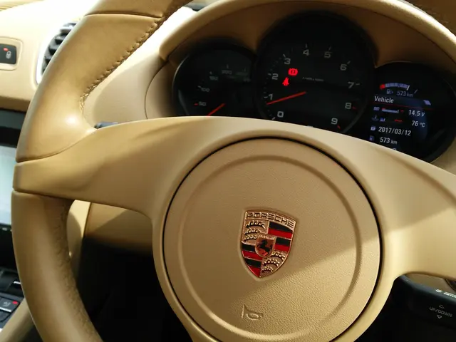 レザーの汚れ・くすみ・部分的クリーニング可能　(当日予約・作業可能)サービスの画像