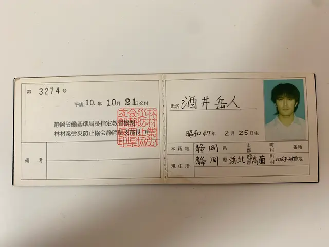 丁寧な草むしり★手作業でキレイに除草致します！お気軽にご相談ください。サービスの画像