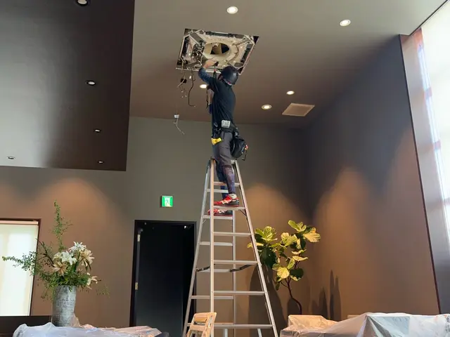 ★高評価！ご自宅・店舗◎壁掛けエアコンも同時OK！2台以上割引有！消臭抗菌無料！サービスの画像