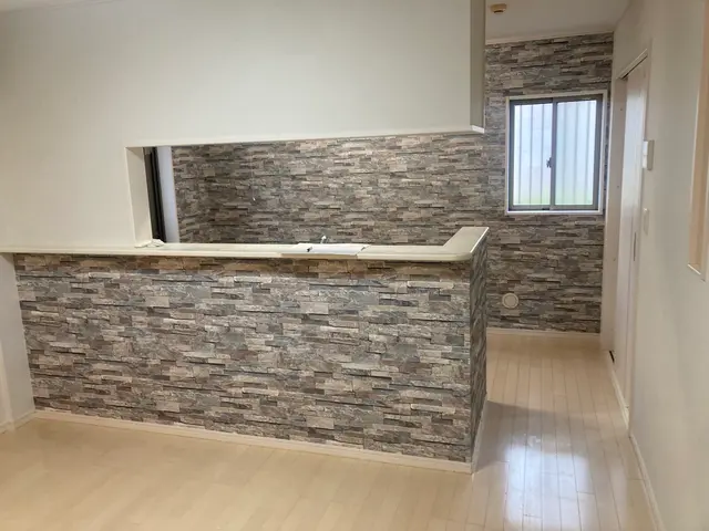 アクセントクロス多数取り揃えております！施工面.色柄.全体のバランスご提案しますサービスの画像