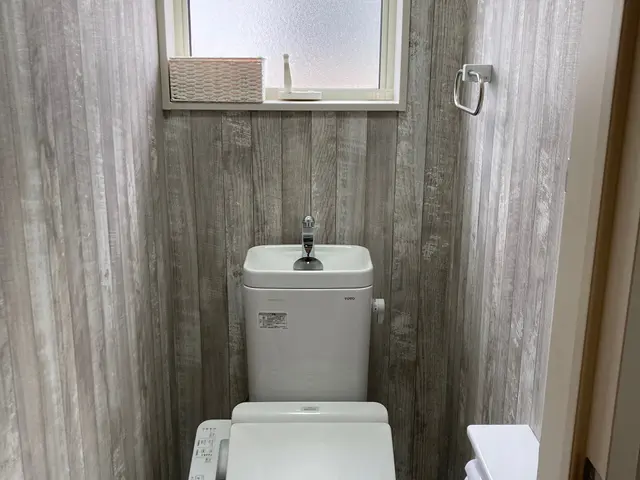 アクセントクロス多数取り揃えております！施工面.色柄.全体のバランスご提案しますサービスの画像