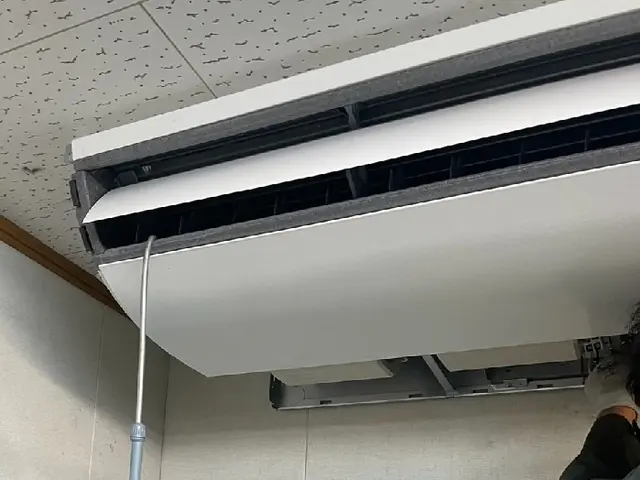 エアコン取付★お気軽にお問合せください！自信の完全自社施工！安心の損害保険加入店サービスの画像
