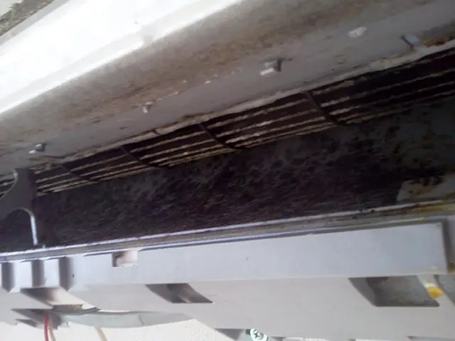 損害保険加入済◎駐車場代は当店が負担します！通常壁掛けエアコン洗浄サービスの画像