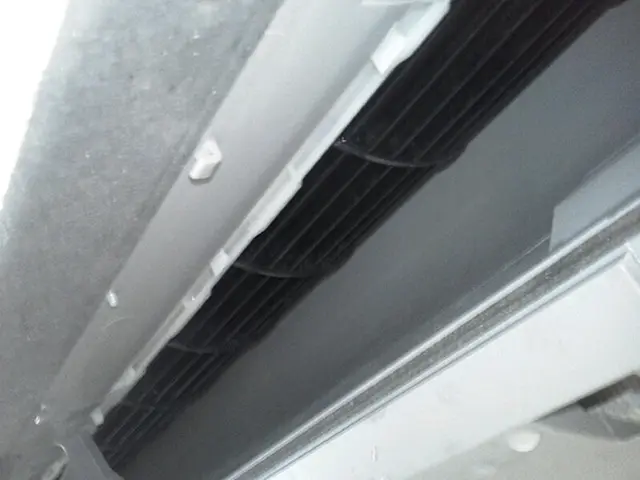 損害保険加入済◎駐車場代は当店が負担します！通常壁掛けエアコン洗浄サービスの画像