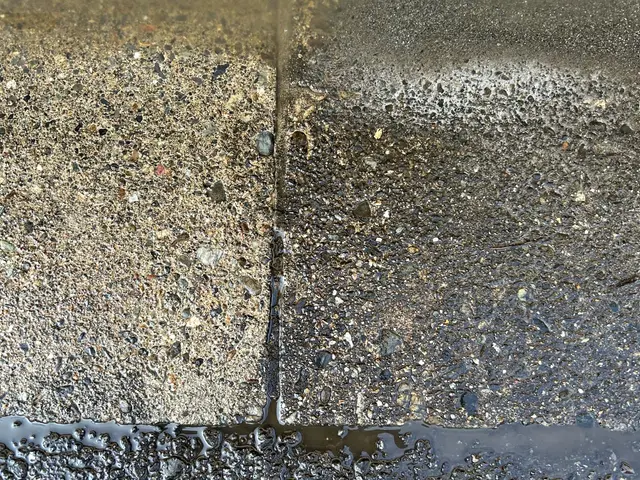 野田市発【駐車場・塀・土間】高圧洗浄致します。サービスの画像