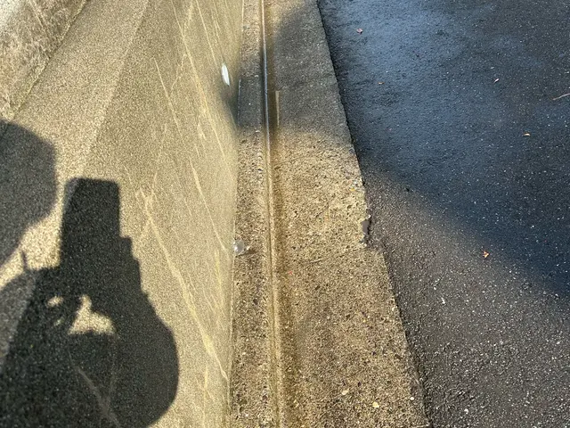 野田市発【駐車場・塀・土間】高圧洗浄致します。サービスの画像