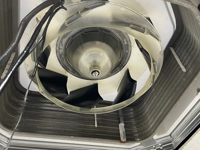 【業歴9年の実績】予約から施工まで全て自社対応◎営業時間外も対応可能サービスの画像