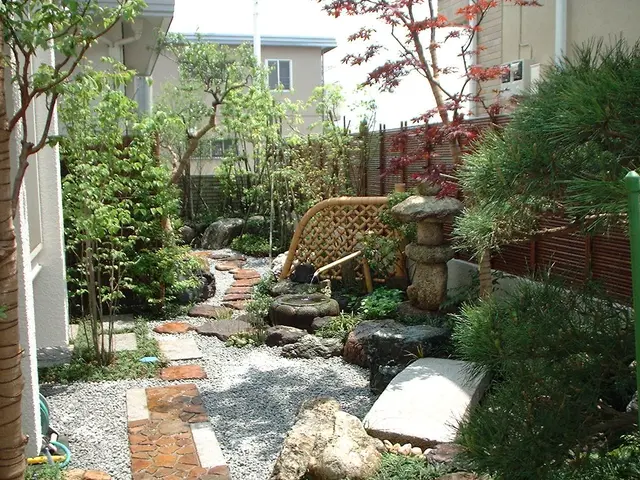 【1級造園施工管理技士】お任せ下さい！大切な植木。プロの技術で対応いたします！サービスの画像