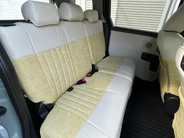 シートカバー取付(ご自宅〜職場までご都合に合わせた出張可)サービスの画像