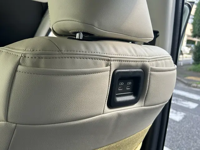 シートカバー取付(ご自宅〜職場までご都合に合わせた出張可)サービスの画像