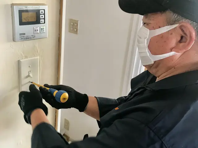 コンセント増設・電気スイッチの修理（交換） / 移動サービスの画像