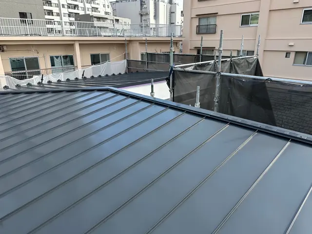 「屋根塗装工事」完全自社施工・一級塗装技能士がお家の屋根を綺麗に長持ちさせます！サービスの画像