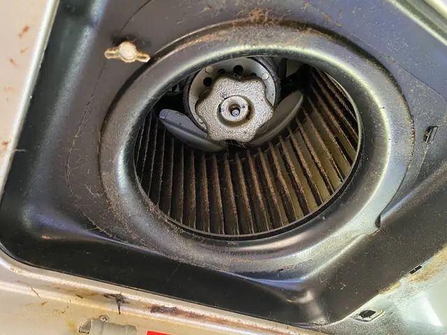 レンジフード（換気扇）クリーニング　ベタベタ解消！手の届かない換気扇内部まで分解サービスの画像