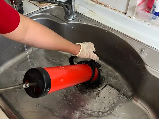 臭いが気になりだしたり、異音や排水の速度に違和感を感じたらメンテのサインですサービスの画像