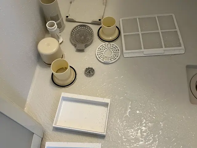 ★夫婦で作業★11月12月予約受付中。写真報告可能。年間800件超の実績！サービスの画像