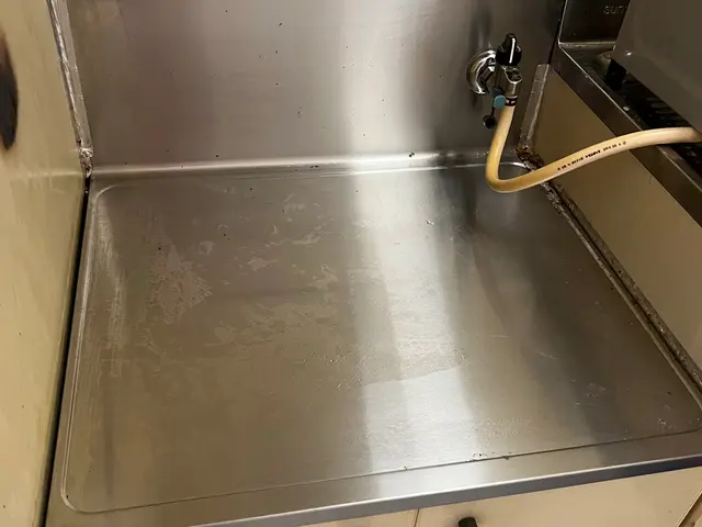 ★夫婦で作業★12月、予約受付中。只今、現金払いに限り10％OFFキャンペーン中サービスの画像