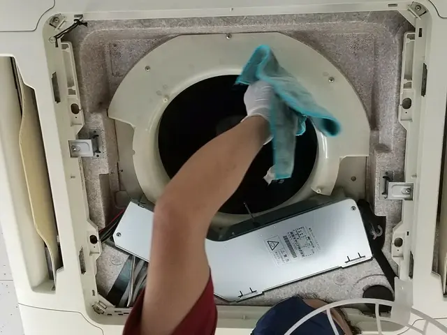 ★夫婦で作業★9月10月予約受付中。年間750件超え。隅々まで綺麗に致します！サービスの画像