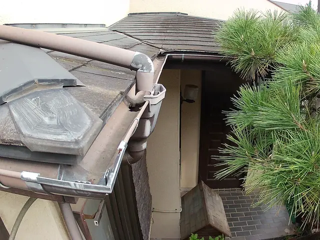 ★★破損、清掃箇所をご一緒に確認します★★その後施工するので安心です❢サービスの画像