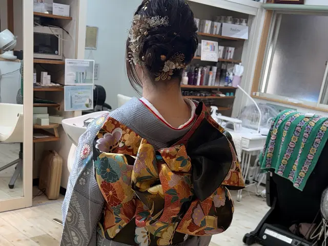 サロンにご来店頂く必要なくどこにでも出張承ります。お一人様〜多人数承ります。