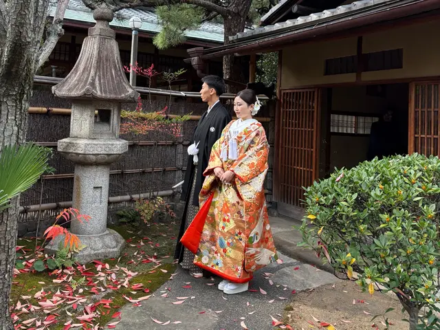 サロンにご来店頂く必要なくどこにでも出張承ります。お一人様〜多人数承ります。