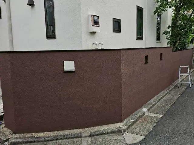 ブロック塀の塗装サービスの画像