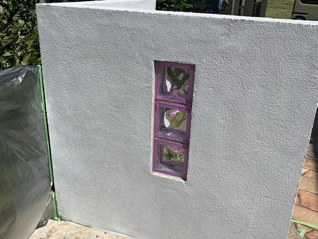 ブロック塀の塗装サービスの画像