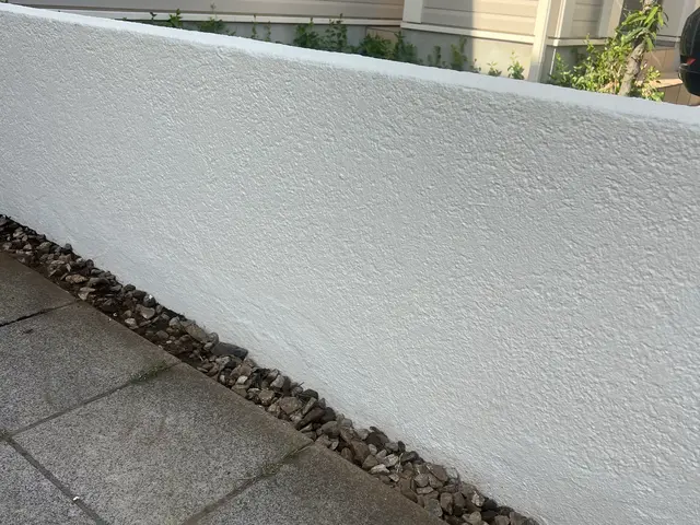 ブロック塀の塗装サービスの画像