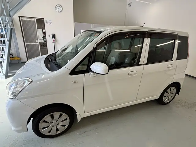 コーティング、車内清掃も可能、発電機持込で電源の無い場所でも対応可能サービスの画像