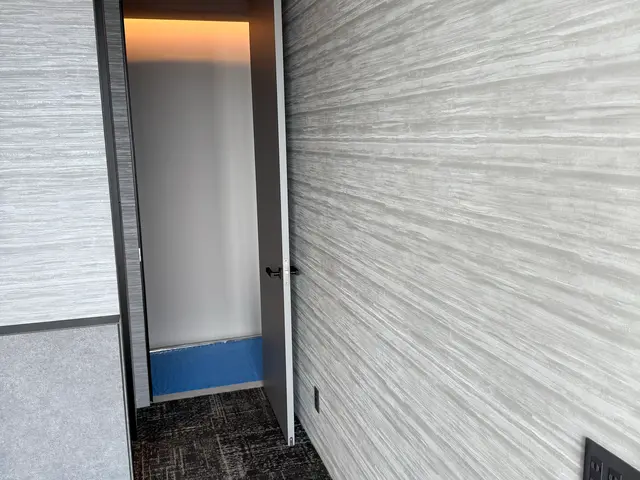 間仕切り壁増設工事サービスの画像