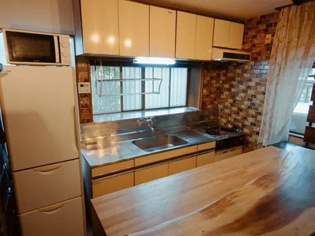 家庭用キッチンクリーニング（シンク・コンロ・調理台・壁面・グリル等）サービスの画像