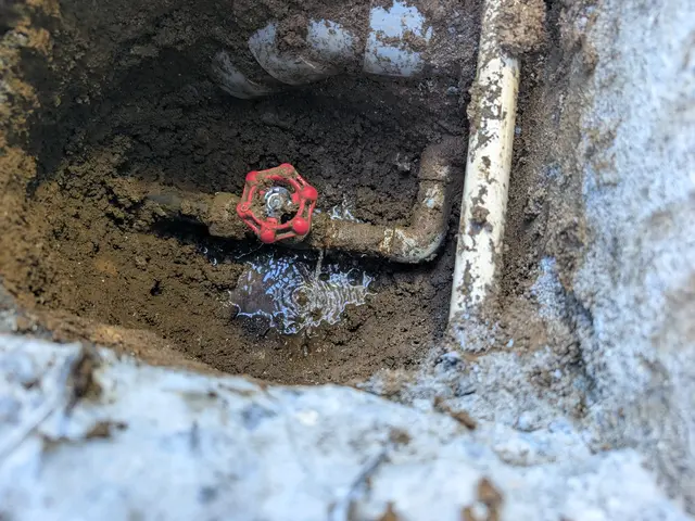 【さいたま市指定工事店】◆トイレ水漏れ◆配管トラブル◆まずは写真でお見積もりサービスの画像