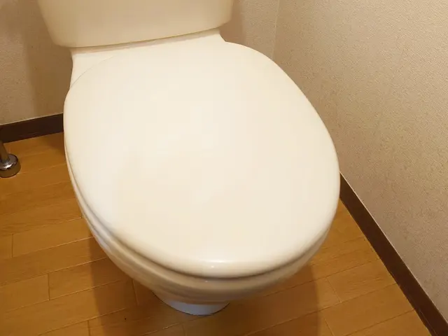 ←↓写真の店長が作業します●気さくで話しやすいと評判です●作業後アルコール消毒◎サービスの画像