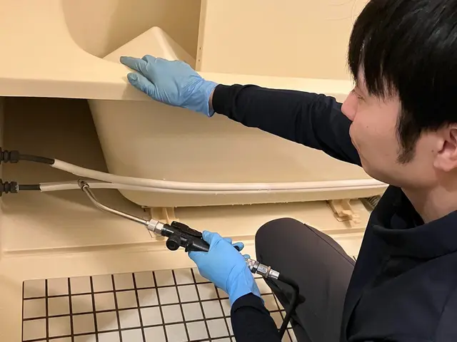 エプロン内部の高圧洗浄・鏡の機械研磨・駐車場代すべて込み☆追加料金なしで安心！サービスの画像