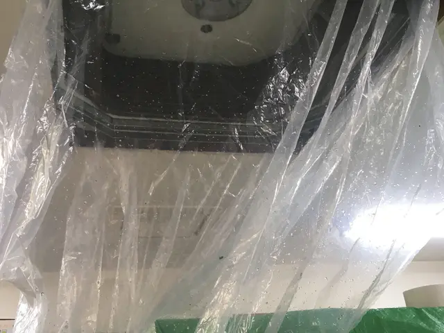 1方向、2方向、4方向、同料金！天井埋込エアコンをお掃除！消臭・防カビ剤無料！サービスの画像