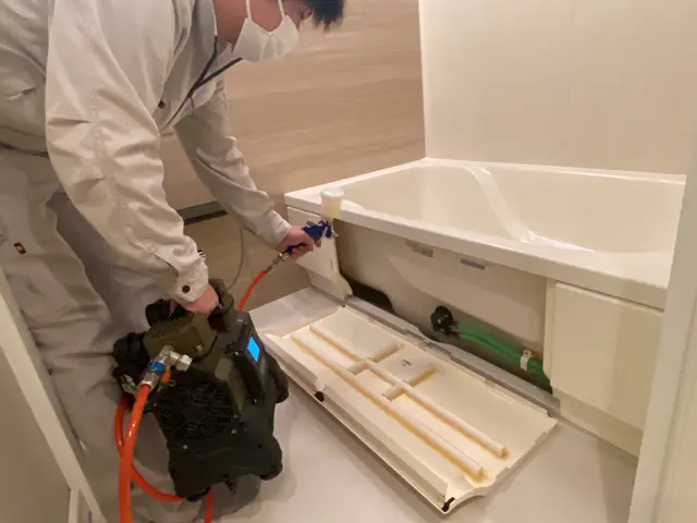 大手メーカーからの受注施工　光触媒コーティング自社施工サービスの画像