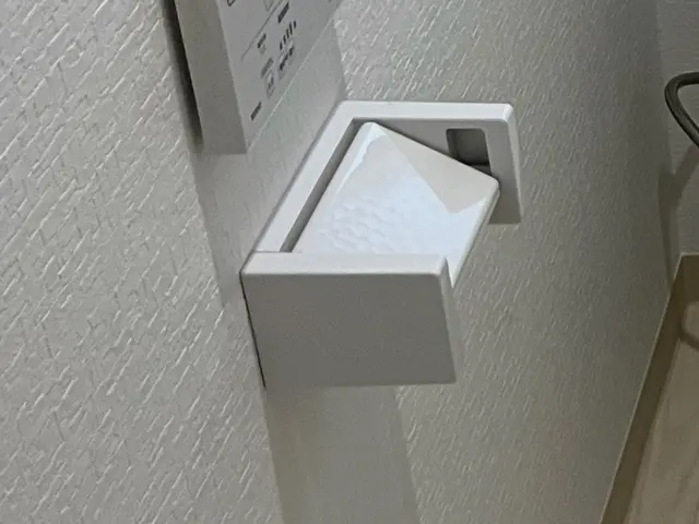 トイレットペーパーホルダー取付、交換お任せください！エリア外時間外対応可能◉サービスの画像