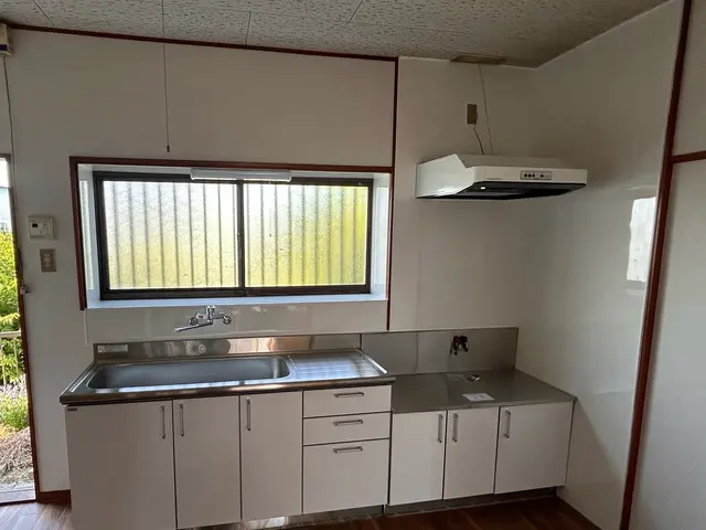 キッチンパネル重ね貼り！現金、クレジット、PayPay、電子マネー支払い可能！サービスの画像