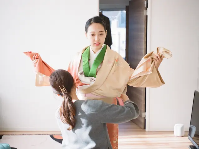 経験10年/コンテスト受賞経験有のプロが出張。理想の着物姿を叶えます。
