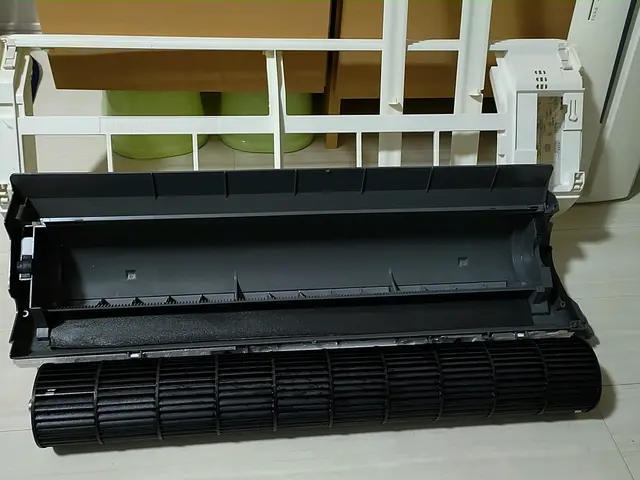 安心価格で丁寧な作業◆保険加入店　コロナ対策済３回以上カビ洗浄　防かびコート無料サービスの画像