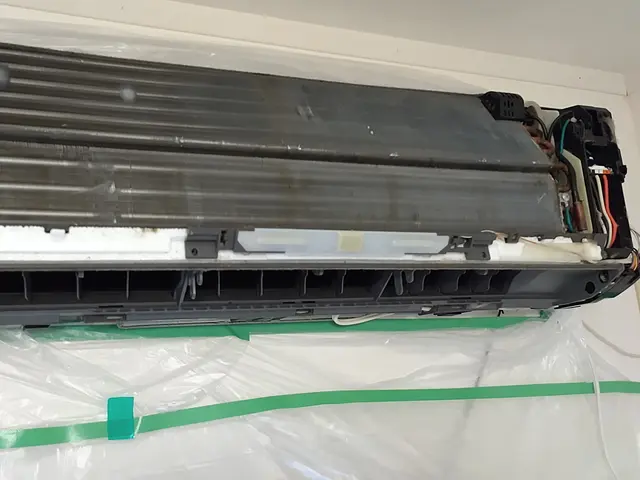 安心価格で丁寧な作業◆保険加入店　コロナ対策済３回以上カビ洗浄　防かびコート無料サービスの画像