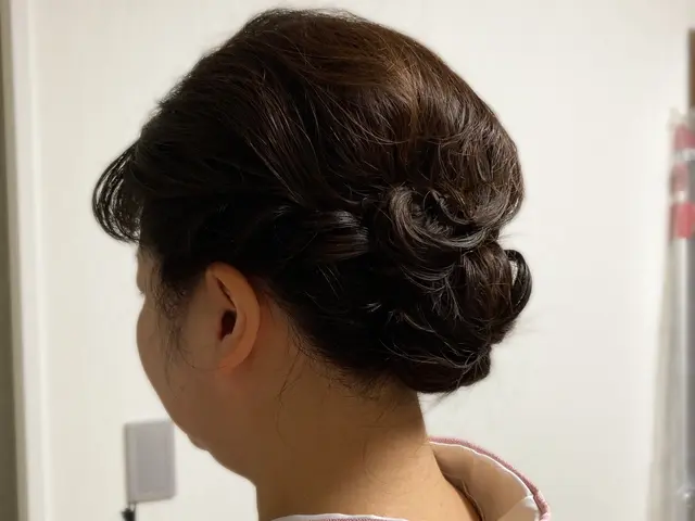 駐車代・早朝料金・交通費無、時間外対応相談可。コーディネートのご相談も承ります♪