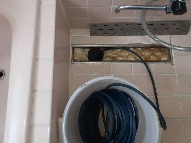 強力高圧洗浄で家中の配水管をスッキリキレイに！水の流れを蘇らせませんか？サービスの画像