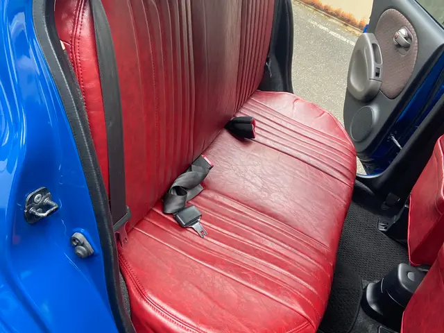 「シートを守るだけでなく、車内の印象を格上げ！！」サービスの画像