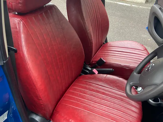 「シートを守るだけでなく、車内の印象を格上げ！！」サービスの画像