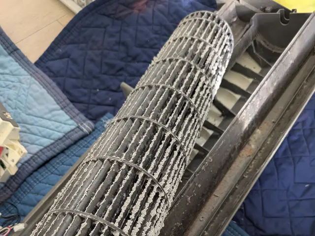 ドレンパン・送風ファン •完全分解清掃　対応してます。サービスの画像