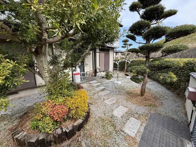 【草刈り】個人宅・空き地対応｜丁寧作業｜ゴミ回収相談可サービスの画像