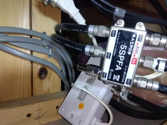 豊富な経験と知識で安心！丁寧に施工いたします！1人作業のため45インチまで対応サービスの画像